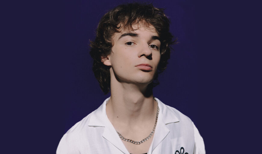 Wiktor Waligóra – kim jest ten młody wokalista? Rodzina, dziewczyna, wiek i wzrost